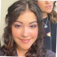 Kerry Martens's Instagram, Twitter & Facebook