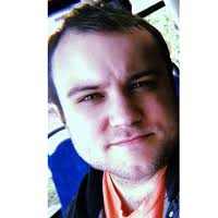 A list of who Naomi Loo is following