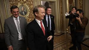 Rand paul latest republican attending 'summit' hosted by group behind jan. Rand Paul Delivers Trump Letter To Putin During Moscow Visit Marketwatch