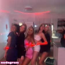 Gracie M  _gracie_m  graciebon1 Гола изтичане OnlyFans снимка 8 -  Nudogram v2.1