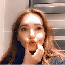 Darcy Mooney (@darcyrxe_)