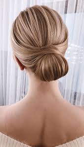 Split hair into miniature ponytails, turn ponytails inside out to achieve sizeable fish braid, pair hairstyle with statement pieces of jewelry. Elegant Wedding Hairstyles Best Wedding Hairstyles Updo Wedding Updo Hairstyles Wedding Hairstyles Chignon Hairstyle Weddinghair 1 I Take You Wedding Readings Wedding Ideas Wedding Dresses Wedding Theme