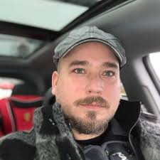 Mens CastleX Stance Backcountry snowmobile jacket in size medium. Jacket is  a shell with a zip out liner no rips or tears in great condition.