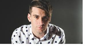 De christelijke rocker kan nu uit de kast komen, maar niet ongestraft