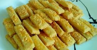 Aneka kue kering dengan rasa gurih dan aroma harum manis memang selalu cocok untuk melengkapi nuansa lebaran. Resep Kastengel Blue Band Cake And Cookies Spesialresep Com