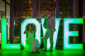 Lass dich jetzt von unseren dekoartikeln inspirieren! Love Buchstaben Xxl Mehrfarbig Fur Hochzeit Stasevents Hochzeiten Events