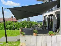 Sonnensegel Elektrisch Maritimo Uber Terrasse Terassenuberdachung Sonnensegel Garten Moderne Landschaftsgestaltung Aussenterasse