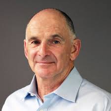 New owners of Dumaresq St cinema say it will stay as good value