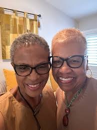 Essie Clark's Instagram, Twitter & Facebook