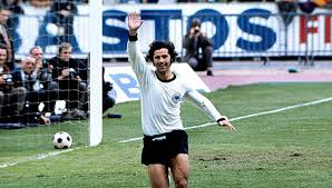Gerhard gerd müller is a german former professional footballer. Rfxvlgy4bajwem