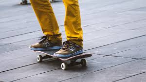 See more macro blurry background, blurry wallpaper, blurry lights background, blurry city looking for the best blurry wallpaper? 376227 Skateboard Sneakers Legs 4k Wallpaper Mocah Hd Wallpapers