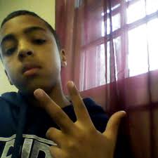 Cameron Holcomb (@camhol89)