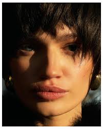 New Campaign for @sophiegraceshop 🖤 Models: @georgia_scarlet_waters & @ teagan.cain Agencies: @lizbellagency & @familymanagement Creative  Direction: @emmamaymma & @lisa_mac MUA + Hair: @melanieneufeldmakeup from  @lbartists CLT: @tonybibu Set Designer ...