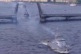 Военнослужащих вмф, более 50 кораблей, катеров и подводных лодок. Den Vmf V Sankt Peterburge V 2021 Godu Kakogo Chisla Parad Korablej V Den Voenno Morskogo Flota