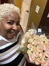 Sonia Cunningham's Instagram, Twitter & Facebook