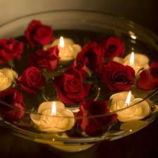 Check spelling or type a new query. Roses And Floating Candles Floatingcandles Heartcandleswedding Tablescapes And Centerpieces In 2019 Romantische Kerzen Schwimmkerzen Deko