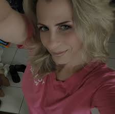 My dad's new wife looks like me 🫤