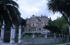 Pinares está ubicado a menos de una hora del centro de buenos aires y a menos de 15 minutos del centro de pilar. Edifice Of Los Pinares Santander Ticket Price Timings Address Triphobo