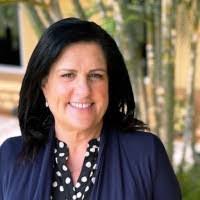 Roxanne Walton's Instagram, Twitter & Facebook