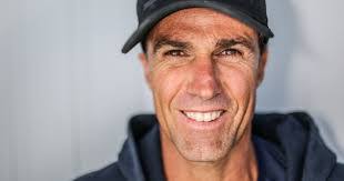 Steve Wind's Instagram, Twitter & Facebook