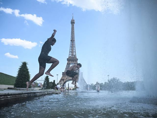 Europe heatwave tests residents and tourists in extreme heat
