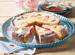 saftiger rhabarber quarkkuchen rezept lecker kuchen und torten backrezepte kuchen rezepte