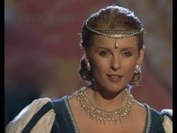 Последние твиты от iveta bartošová (@bartosovaivetka). Iveta Bartosova From Czech Republic Popnable