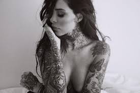 She has been featured on the cover of numerous publications. Cande Tinelli En Topless Hija De Marcelo Tinelli Sigue Generando Revuelo En Instagram Guioteca