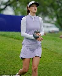 Michelle sung wie west (/ˈwiː/; Nhiy97poj2c5km