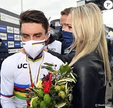 Apr 01, 2021 · marion rousse attend son premier enfant. Marion Rousse Julian Alaphilippe L Arc En Ciel De Sa Vie Purepeople