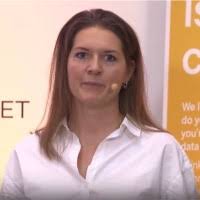 80+ perfiles de «Stuart»