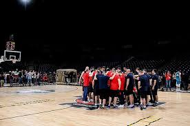 Заказать билеты на баскетбол по телефону: Kvartirnyj Vopros Luchshij Basketbolnyj Klub Rossii Cska Vyselyayut Iz Doma Infrastruktura Sport Argumenty I Fakty