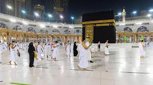 الكعبه المشرفه والطاقه فالكعبة هي مركز الكون وليس مركز الأرض فقط. Ø§Ù„Ø³Ø¹ÙˆØ¯ÙŠØ© ØªØ¶Ø¨Ø· Ù…Ù‚ÙŠÙ…ÙŠÙ† Ø³Ø±Ù‚ÙˆØ§ Ù‚Ø·Ø¹Ø§ Ù…Ù† Ø«ÙˆØ¨ Ø§Ù„ÙƒØ¹Ø¨Ø© Ø§Ù„Ù…Ø´Ø±ÙØ© Ù…Ù†ÙˆØ¹Ø§Øª Ø§Ù„Ø¨ÙŠØ§Ù†