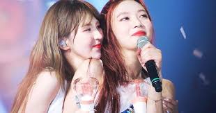 Hi_todayis_d0ubles 💙 💛‏ @rv_doubles 1 дек. Red Velvet S Joy Bursts Into Tears As She Opens Up About Wendy