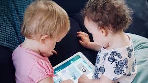 Berikut ini rangkaian nama anak kembar perempuan 2020 yang unik dan modern dengan arti yang baik untuk si kecil. 50 Nama Bayi Kembar Laki Laki Dan Perempuan Modern Yang Bermakna Baik Lengkap Dengan Artinya Tribun Sumsel