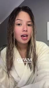 Look Arrume-se Comigo: Cropped Branco e Saia Longa Rosa