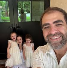 Looking for deep tissue massage therapist