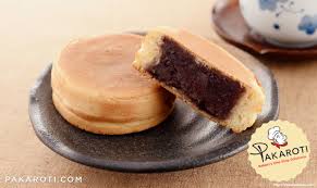 Imagawayaki Adalah Kue Mirip Dorayaki Yang Dipanggang Seperti Pancake Diatas Loyang Bulat Saat Kue Baru Setengah Matang Bagian Pasta Kacang Kue Kacang Merah