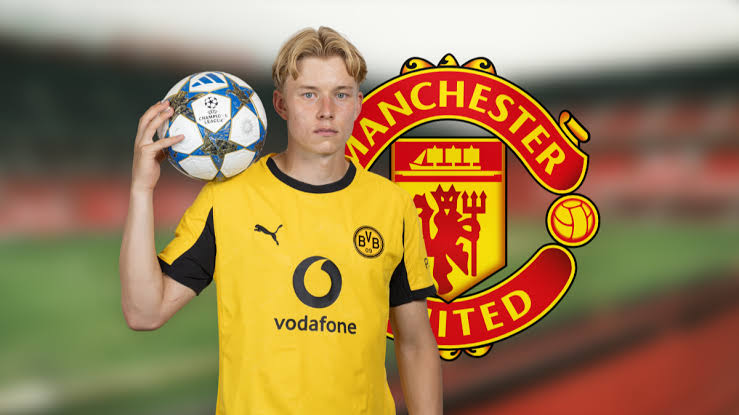Man Utd đ&aacute;nh bại Arsenal, HLV Carrick chi&ecirc;u mộ 't&acirc;n binh to&agrave;n năng' từ Dortmund với gi&aacute; hời?