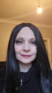 Amanda Sills's Instagram, Twitter & Facebook