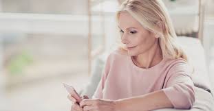 Looking for the top bible study apps, fun and devotions? Top 11 Devotional Apps Everyone Should Download Now