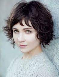 When paired with a short bob, it gives hair a bouncy, voluminous look. Would This Work For Me Short Wavy Hairstyle With Bangs Short Wavy Hairstyles For Women Short Wavy Haircuts Short Hair Styles For Round Faces