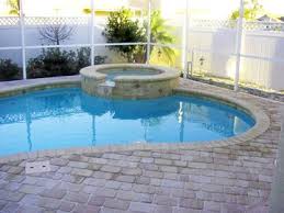 Florida Small Backyard Pool And Hot Tub Bing Images Backyard Pool Swimming Pools Backyard Small Backyard Pools