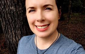 Sandi Rose's Instagram, Twitter & Facebook