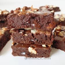 4 081 Mentions J Aime 84 Commentaires Framboise Et Vanille Framboise Et Vanille Sur Instagram Pour Le Gouter C Est Bro Desserts Food Brownies