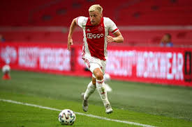 View the player profile of manchester united midfielder donny van de beek, including statistics and photos, on the official website of the premier league. Donny Van De Beek Transfer Fee Revealed After Man Utd Move