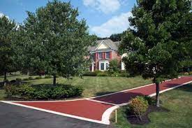 The red brick is commonly used in the driveway edging pavers for the front and the back of the outdoor areas. Top 40 Best Driveway Edging Ideas Inviting Border Designs