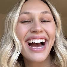 Savannah Wallace and Garrett DeVries' Wedding Website