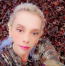 I'm trying to locate my daughter he name is michelle martin