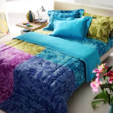 Cocok untuk semua jenis kulit 10 Rekomendasi Bed Cover Terbaik Untuk Membuat Tidur Lebih Pulas 2020